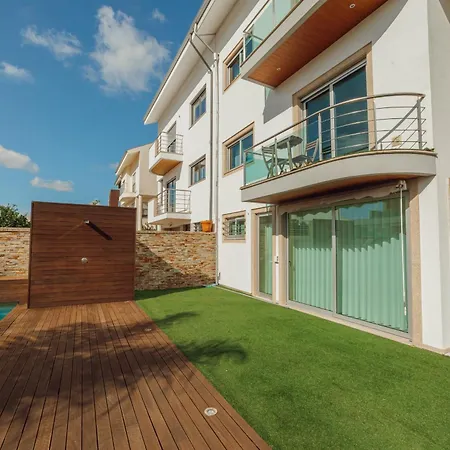 Pool & Cinema By Vacationy *