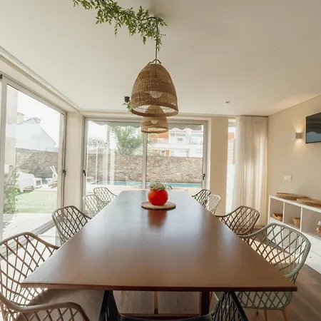 Villa Pool & Cinema By Vacationy