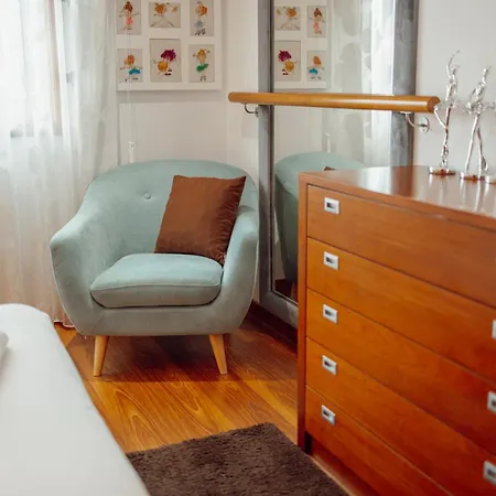 Villa Pool & Cinema By Vacationy *