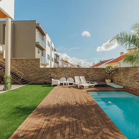 Pool & Cinema By Vacationy * Porto