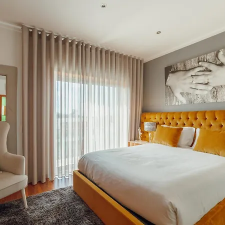 Pool & Cinema By Vacationy Villa Oporto