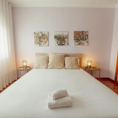 Pool & Cinema By Vacationy * Oporto