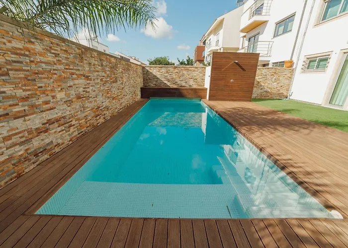 Pool & Cinema By Vacationy