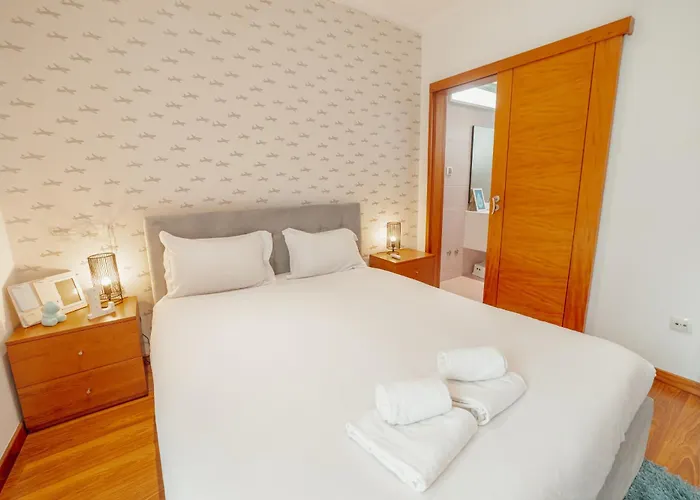 Pool & Cinema By Vacationy *