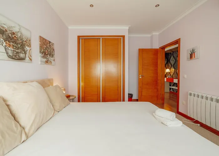 Pool & Cinema By Vacationy Villa *