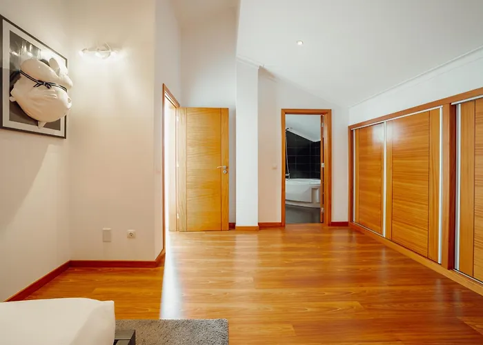 Villa Pool & Cinema By Vacationy